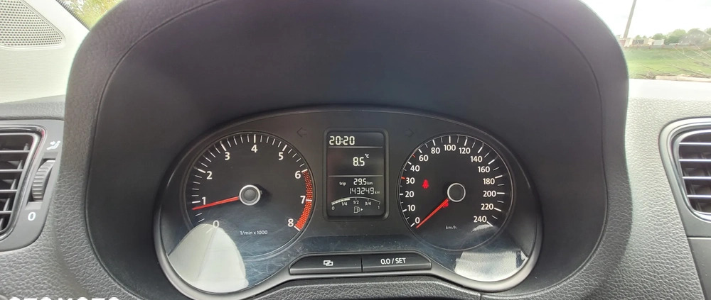 Volkswagen Polo cena 16900 przebieg: 143249, rok produkcji 2011 z Błonie małe 137